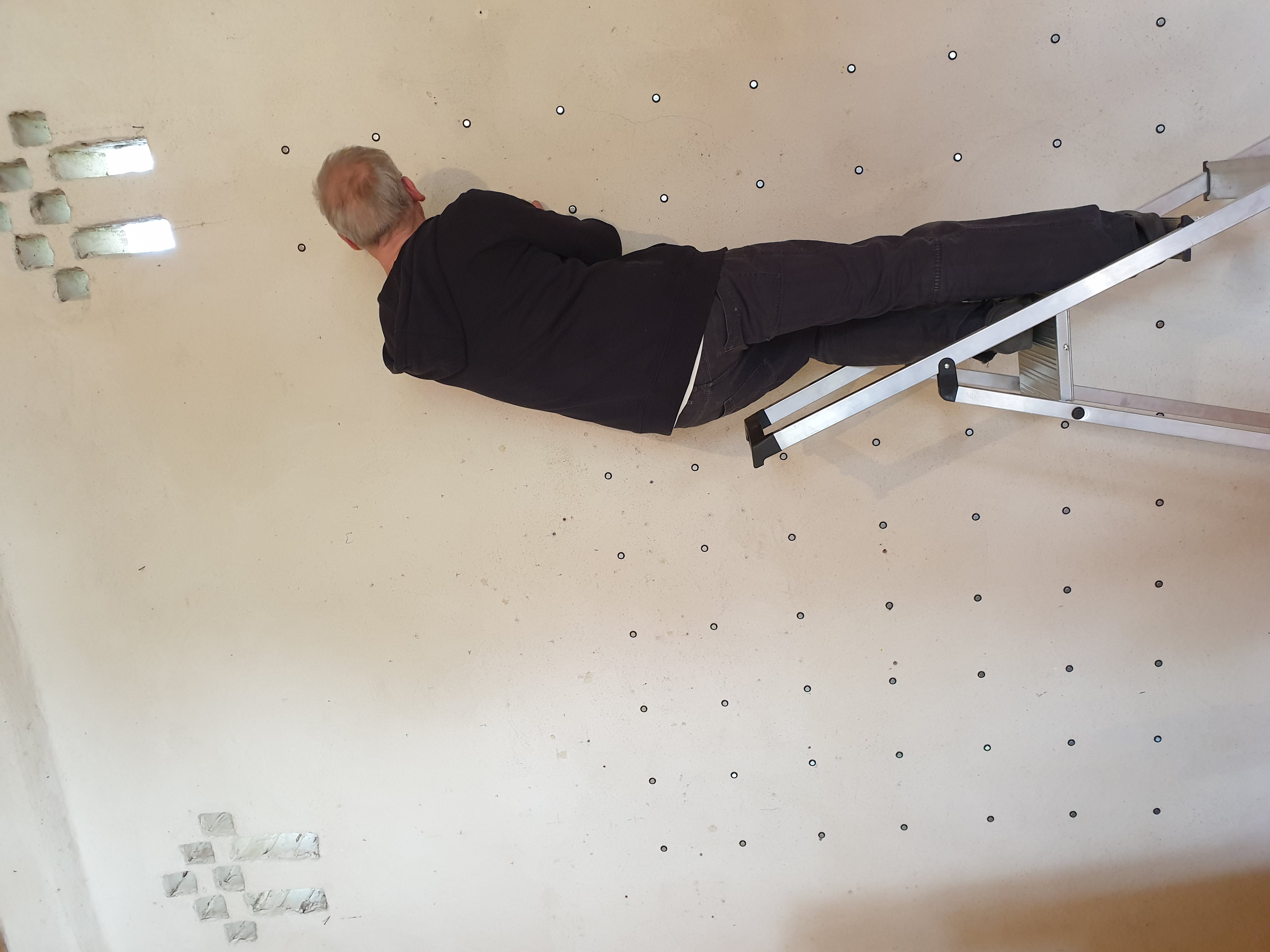 Verzehren, climbing up the walls, 01.05.2023